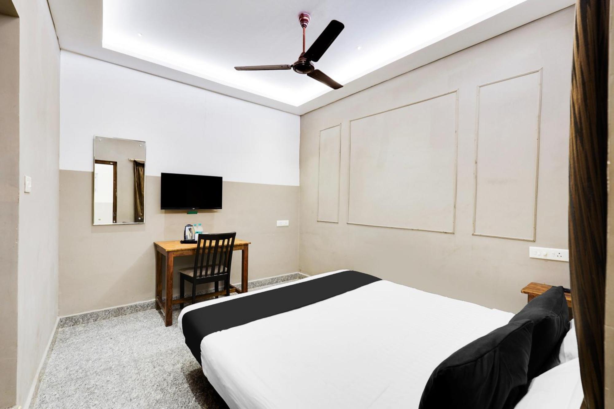 Super Hotel O White Town Formerly Seascape Residency Pondicherry Bagian luar foto